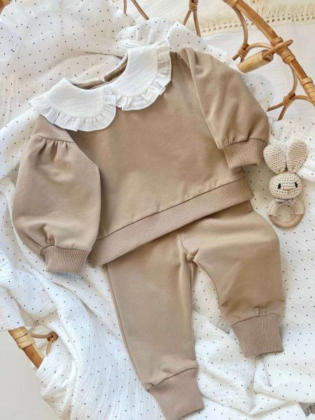 Костюм с воротником, Кофе