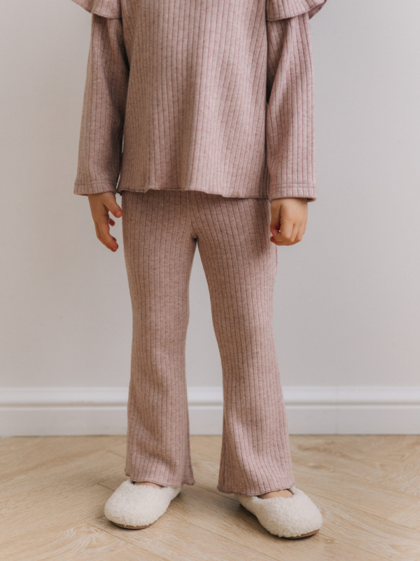 Костюм из теплой лапши, Пудровый