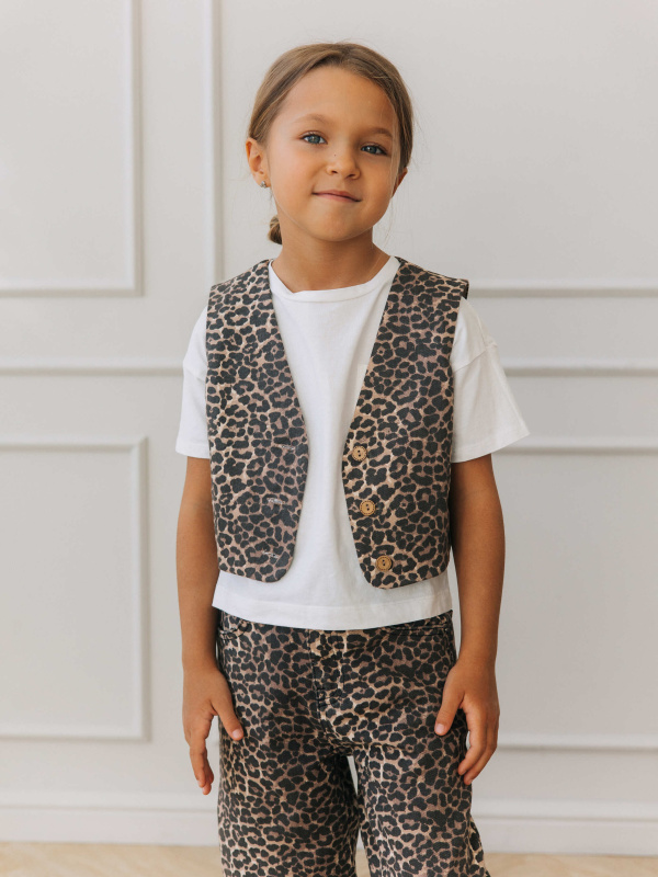 Жилет леопардовый