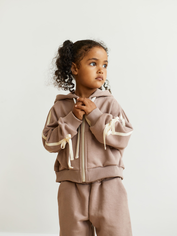 Костюм с бантиками, Бежевый