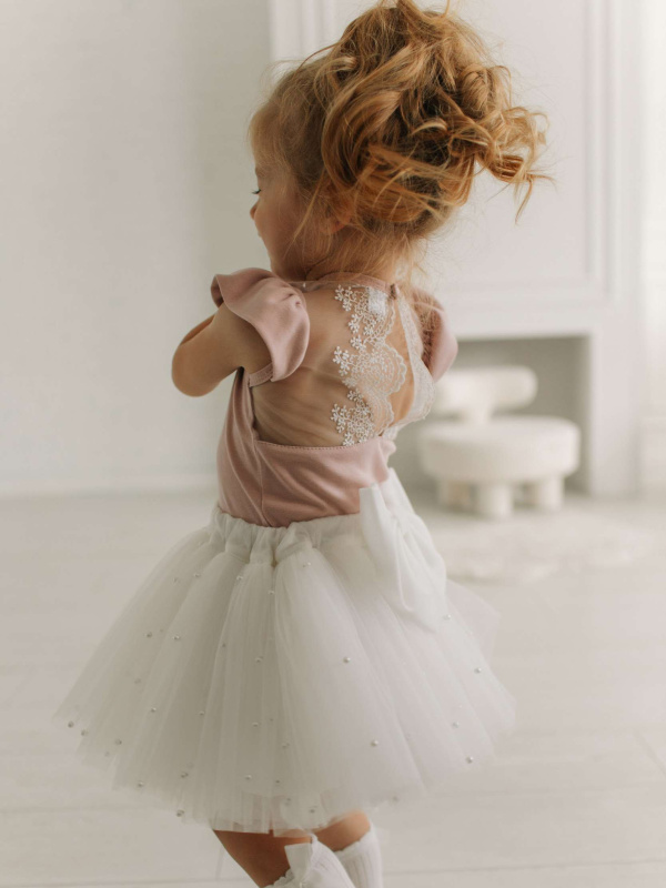 Юбка с бусинками, Молоко