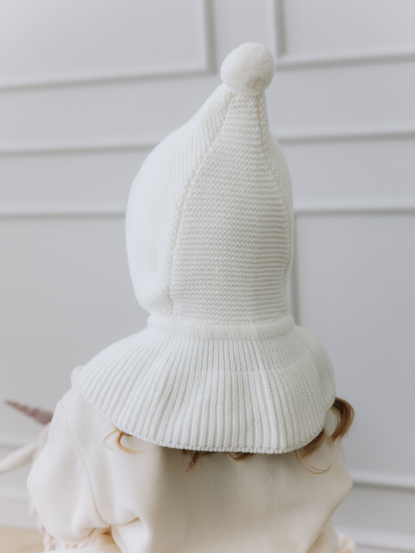 Чепчик с помпоном, Молоко 