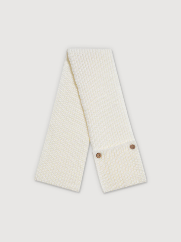 Шарф с пуговками, Молоко