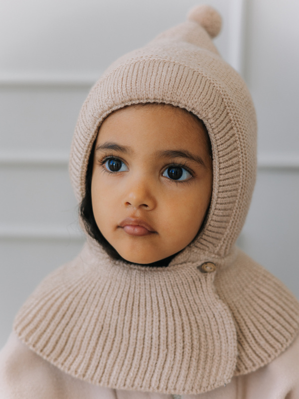 Чепчик с помпоном, Кофе 