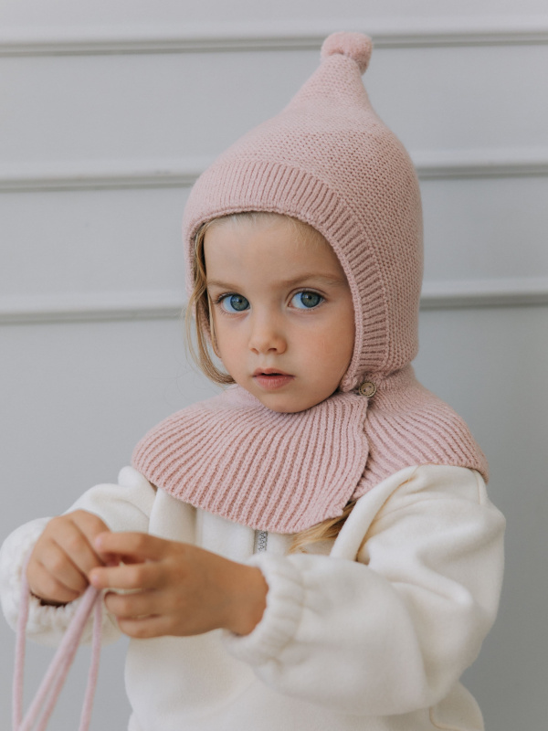 Чепчик с помпоном, Пудровый
