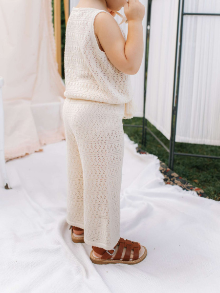 Вязаные брюки, Молоко