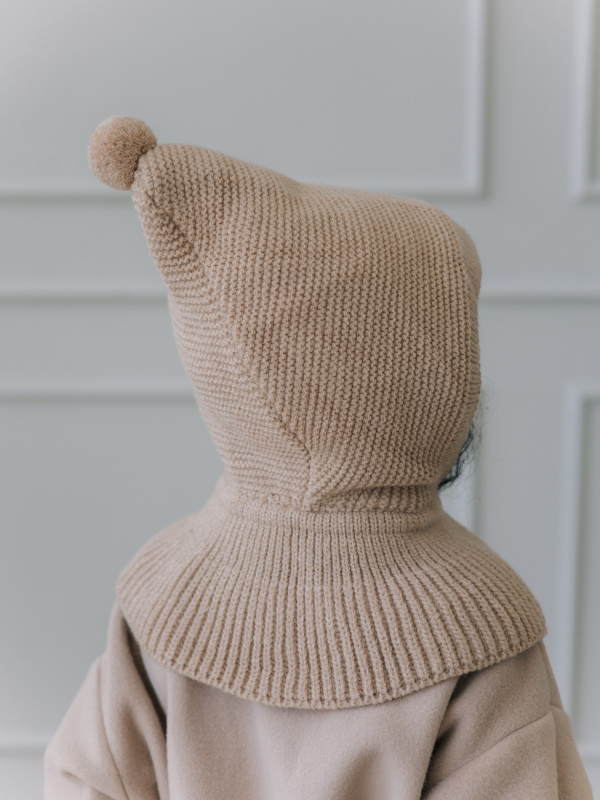 Чепчик с помпоном, Кофе 