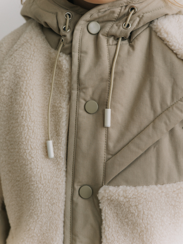 Куртка с капюшоном