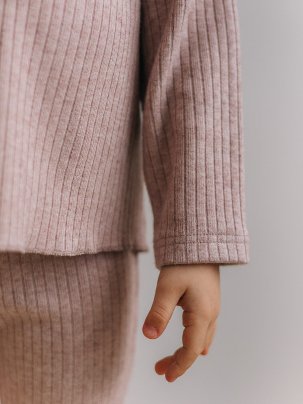 Костюм из теплой лапши, Пудровый