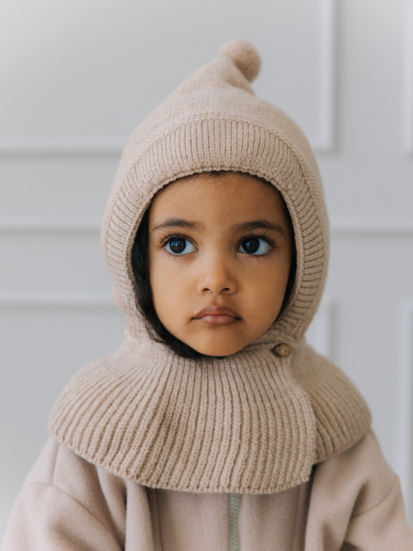 Чепчик с помпоном, Кофе 